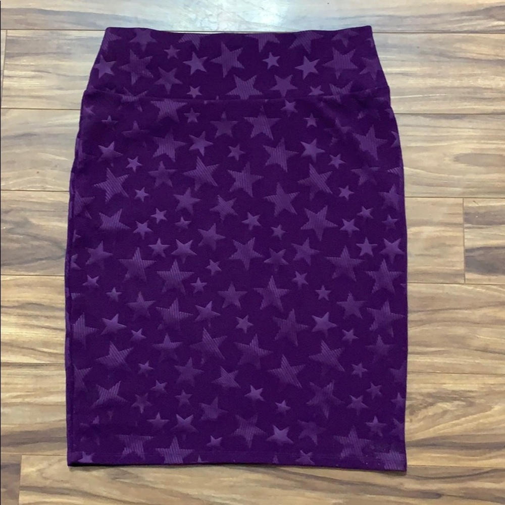 Large Cassie pencil skirt Lularoe purple w/ stars